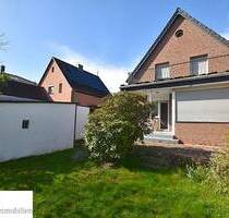 Objekt-Nr. 457. 40593 Düsseldorf Haus zu verschenken ? Grundstück mit Einfamilienhaus Altbestand ! - Düsseldorf / Urdenbach Stadtmitte