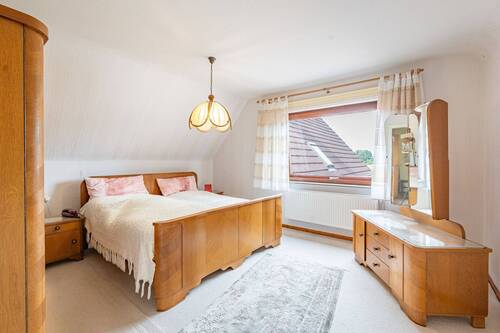 Schlafzimmer vorderes Haus - 