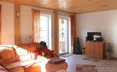 Lichtdurchflutet mit Balkon - 