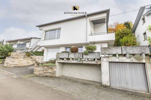 mit Stellplätzen - 8 Zimmer Einfamilienhaus in Wernau