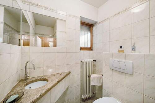 Gäste-WC Erdgeschoss - 