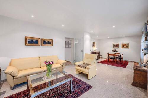 Großzügiger Wohn-/Essbereich - 