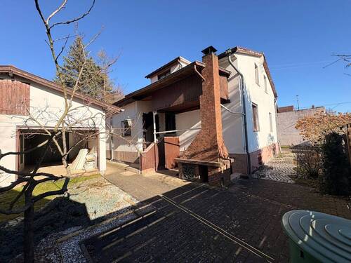 Hof : Garage - Einfamilienhaus mit 150,00 m&sup2; in Eisenach zum Kaufen