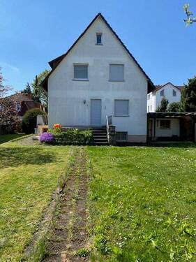 Gartenansicht - 4 Zimmer Einfamilienhaus in Bad Homburg vor der Höhe