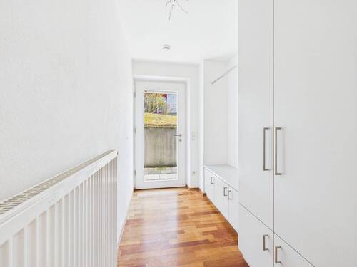 Eingang ELW - Garderobe - 