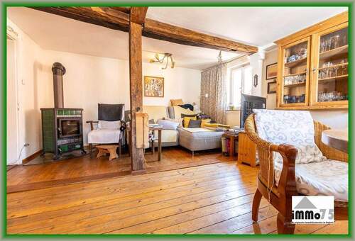 Wohnzimmer - 8 Zimmer Bauernhaus, Landhaus zum Kaufen in Vaihingen/Enz - Teilort