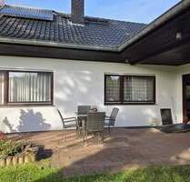 Zweifamilienhaus mit Garage in Hangelar. Hauptwohnung freiwerdend. - Sankt Augustin