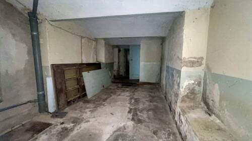 Durchgang - 7 Zimmer Mehrfamilienhaus, Wohnhaus in Kamenz