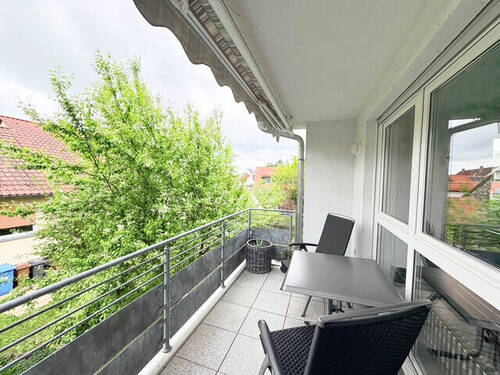 Wunderbarer Balkon mit Markise - 