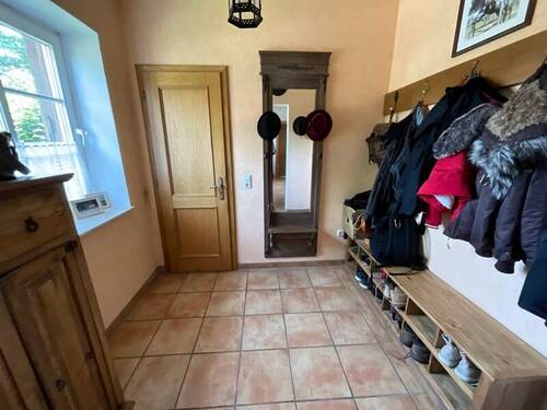 Vorderhaus - Garderobe - 