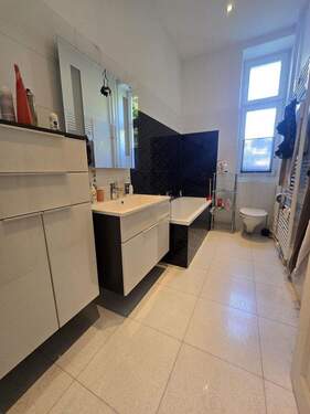 Wannenbad 2 Fußbodenheizung - 