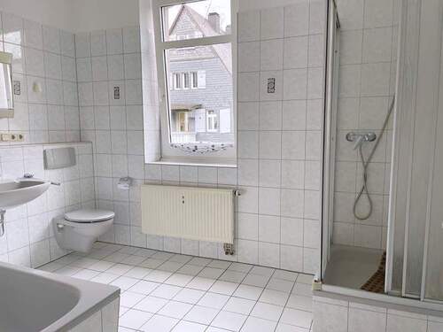 Badezimmer Ansicht 1 - Etagenwohnung mit 112,00 m&sup2; in Westerburg zur Miete