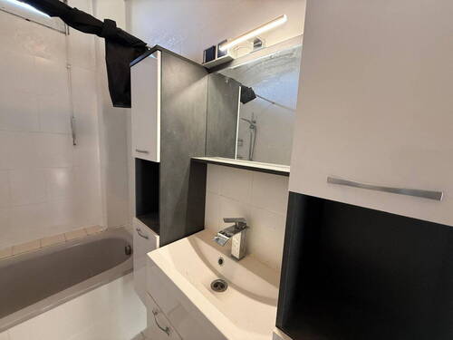 Badezimmer Erdgeschoss Becken - 