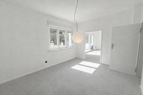 1. Zimmer (Esszimmer) - 