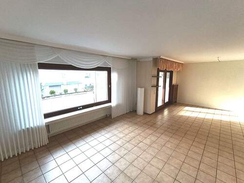 Wohn- und Esszimmer - 