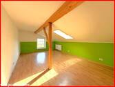 Zimmer im Dachgeschoss - 
