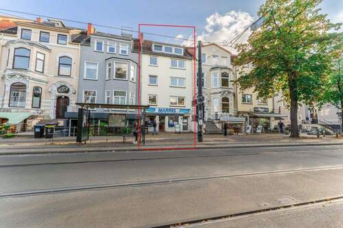 Außenansicht - Zentral gelegenes Wohn- und Geschäftshaus mit großzügigen Grundrissen.