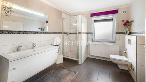 1. OG Badezimmer 1 - 