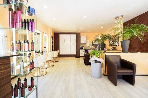 Bild Eingang - 2 Zimmer Gewerbeobjekt (Büro, Produktion, Verkauf) zum Kaufen in Villingen-Schwenningen