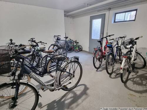 11 Fahrradraum - 