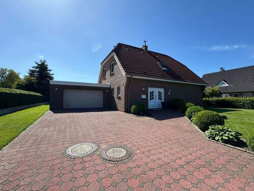 Frontaufnahme - 4 Zimmer Einfamilienhaus zum Kaufen in Meldorf