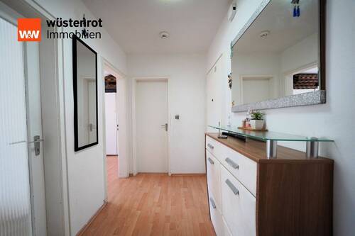 Flur - 2 Zimmer Etagenwohnung zum Kaufen in München