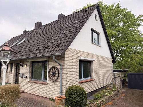Außenansicht - 3 Zimmer Doppelhaushälfte zur Miete in Buchholz in der Nordheide