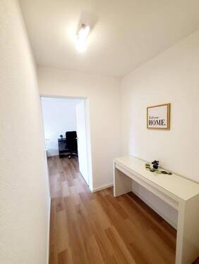Flur - 2 Zimmer Etagenwohnung zur Miete in Leinfelden-Echterdingen