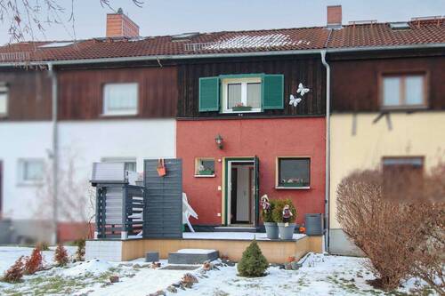 Außenansicht (2) - Reihenmittelhaus mit 80,20 m&sup2; in Zwickau zum Kaufen