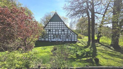 Außenansicht - 4 Zimmer Bauernhaus, Landhaus zum Kaufen in Hüllhorst / Oberbauerschaft