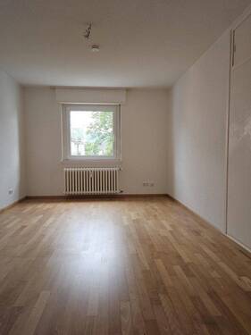 Schlafzimmer 1 - 3 Zimmer Etagenwohnung in Freiburg