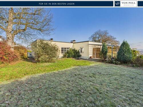 Rückansicht - Seltene Gelegenheit am Rebenring: Einfamilienhaus mit traumhaftem Grundstück & spektakulärem Blick!