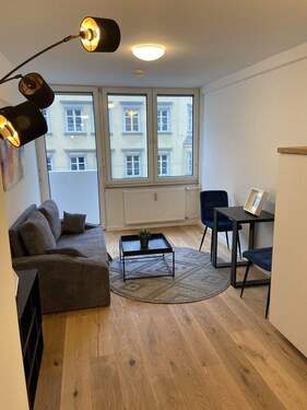 Bild 2 - 1 Zimmer Etagenwohnung zur Miete in München