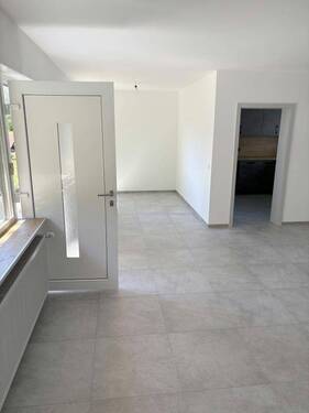 Wohn Esszimmer Bild 2 - Etagenwohnung mit 81,90 m&sup2; in Ebernhahn zur Miete
