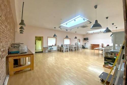 Allzweckraum - Fläche für Massagepraxis oder Nagelstudio nähe Zeil!