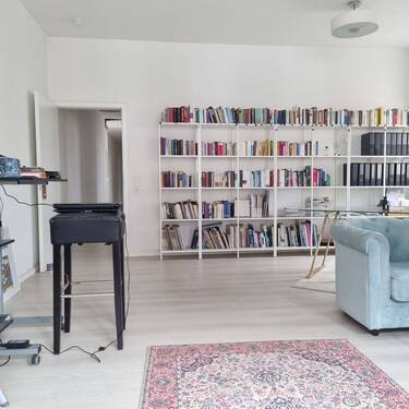 Bücher wälzen I. OG - 