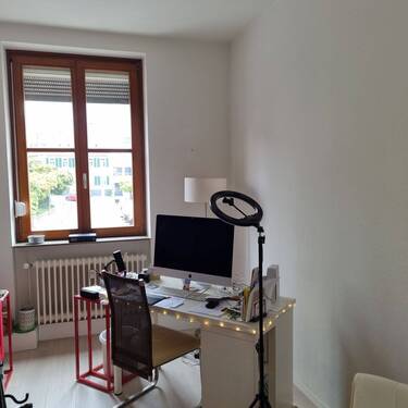 Freude bei der Arbeit - 1 Zimmer Mehrfamilienhaus, Wohnhaus zum Kaufen in Aschaffenburg