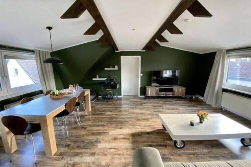 Wohnbereich - Sofort frei - Moderne Dachgeschosswohnung mit Balkon in BS - Veltenhof