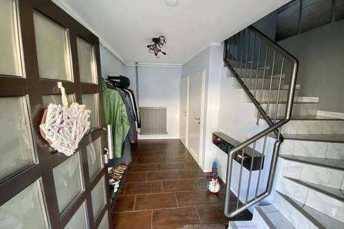 Eingangsbereich - Etagenwohnung mit 135,00 m&sup2; in Braunschweig zur Miete