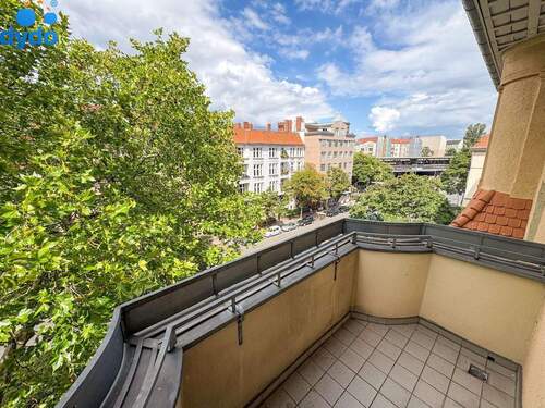 Balkon (2) - Rarität erwartet Sie - Vierzimmerwohnung in absoluter Wunschlage