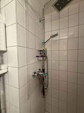 Dusche - 1 Zimmer Etagenwohnung in Bad Friedrichshall