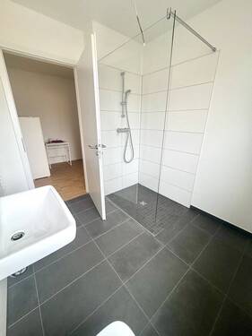 Duschbad - 2 Zimmer Etagenwohnung zur Miete in Kaiserslautern