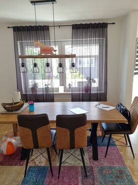 Standbeine - Immobilienerwerb im Herbst - ETW mit neuer Heizung, vermietet