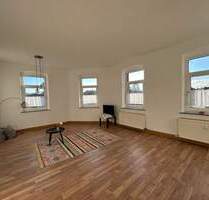 Geräumige, helle 4-Zimmer-Wohnung mit EBK in Ostritz