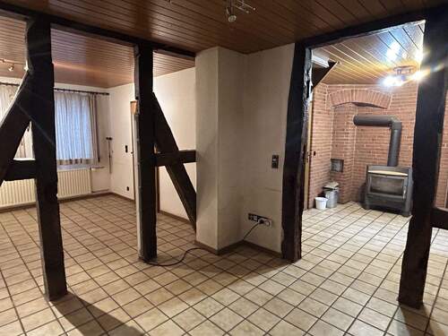 Wohn-/Esszimmer - 