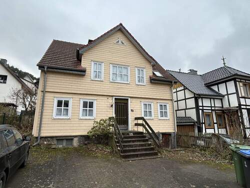 Außenansicht - 5 Zimmer Einfamilienhaus zum Kaufen in Marsberg