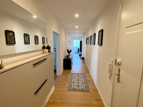 Flur - 2 Zimmer Etagenwohnung zum Kaufen in München