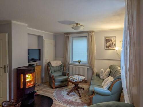 Wohnzimmer - 6 Zimmer Einfamilienhaus in Goslar