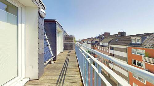 Balkon 1. Dachgeschoss - Mehrfamilienhaus, Wohnhaus mit 299,00 m&sup2; in Bremen zum Kaufen