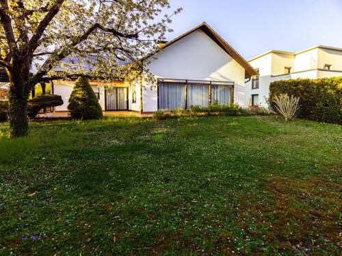 Bild 2 - 4 Zimmer Mehrfamilienhaus, Wohnhaus zum Kaufen in Walldorf